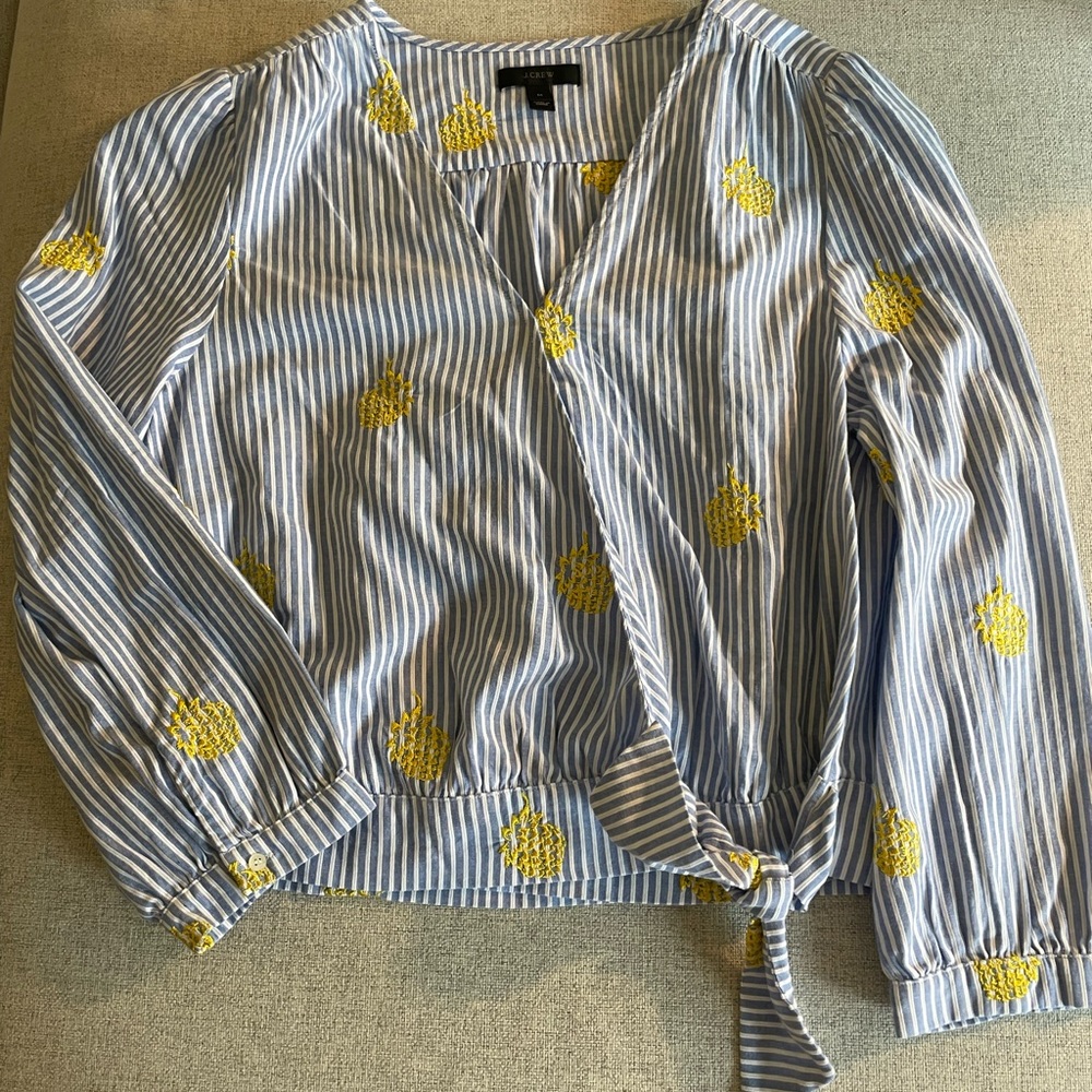 J Crew like perfect condition. Worn once. Size M